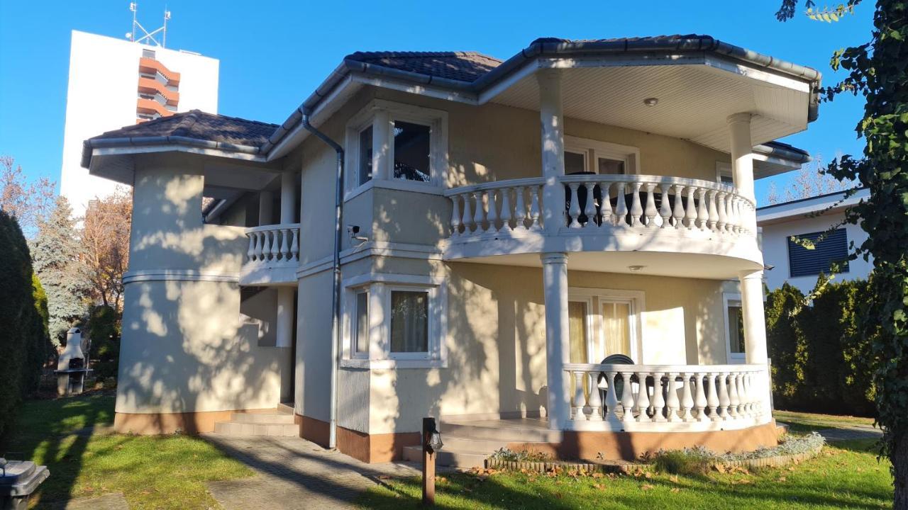 Yellow Sun 2 Apartman Siofok Exterior photo